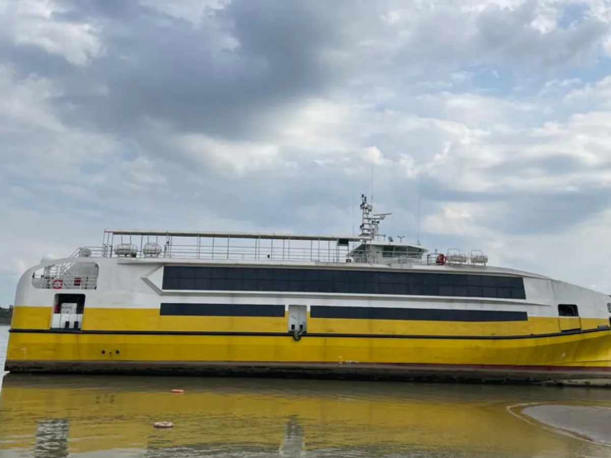 Kapal RoPax untuk dijual