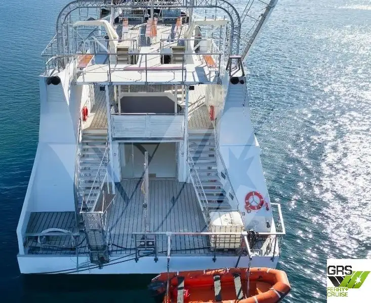 Kapal pelayaran untuk dijual