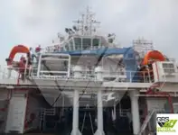 Kapal bekalan untuk dijual