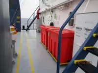 Kapal peti sejuk untuk dijual