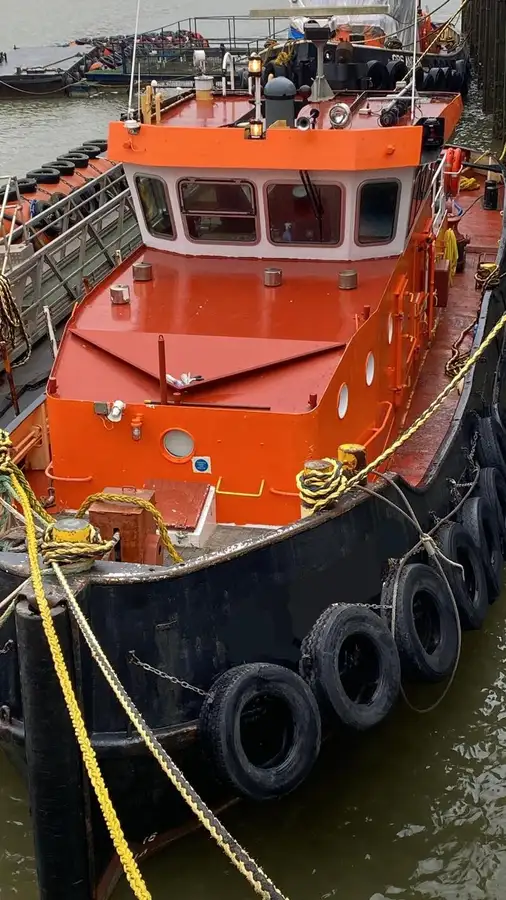 Kapal tunda untuk dijual