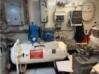 Kapal Bekal Pantas (FSV) untuk dijual