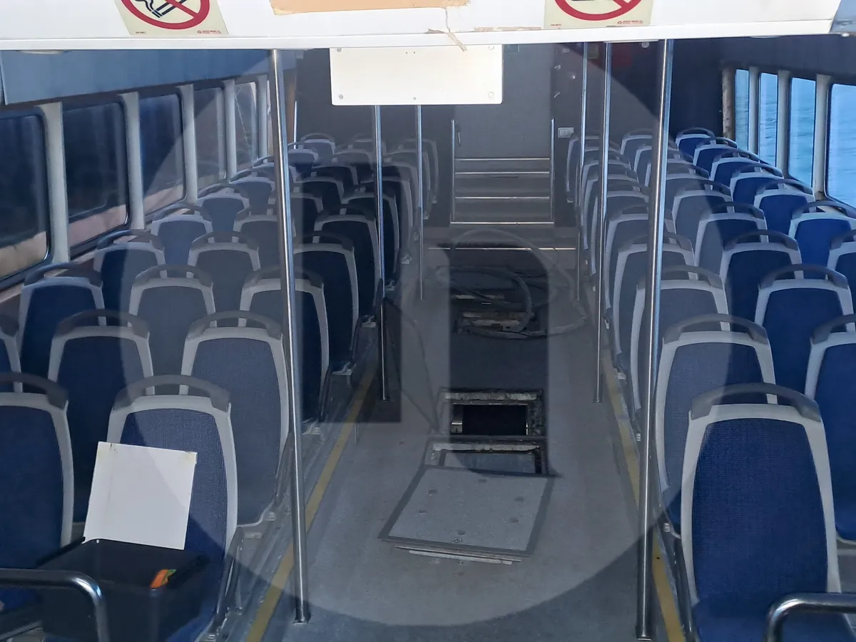 Kapal feri untuk dijual