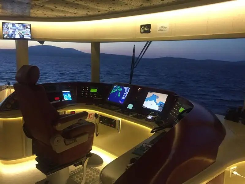 Kapal pelayaran untuk dijual