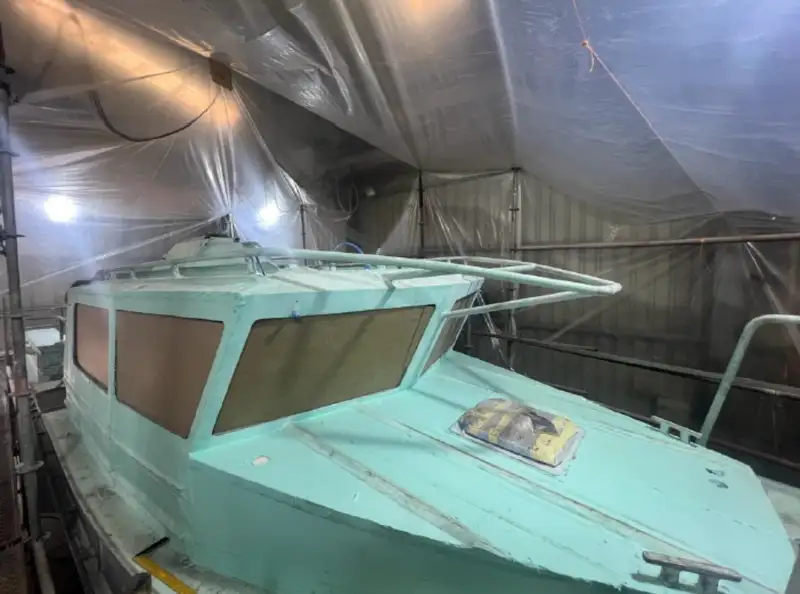 Kapal kerja untuk dijual