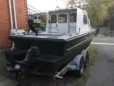 Kapal kerja untuk dijual