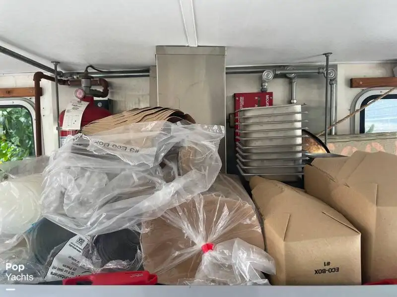 Kapal layar untuk dijual
