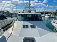 Kapal penyelidik untuk dijual