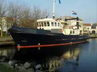 Kapal rondaan untuk dijual
