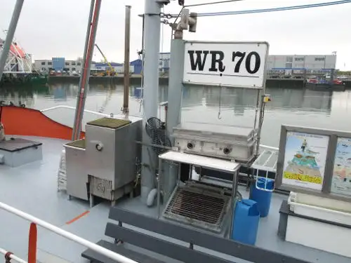Kapal pelayaran untuk dijual