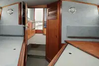 Kapal kerja untuk dijual