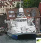 Kapal tinjauan untuk dijual