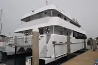 Kapal layar untuk dijual