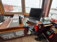 Kapal pelayaran untuk dijual