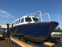 Kapal tinjauan untuk dijual