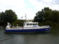 Kapal rondaan untuk dijual