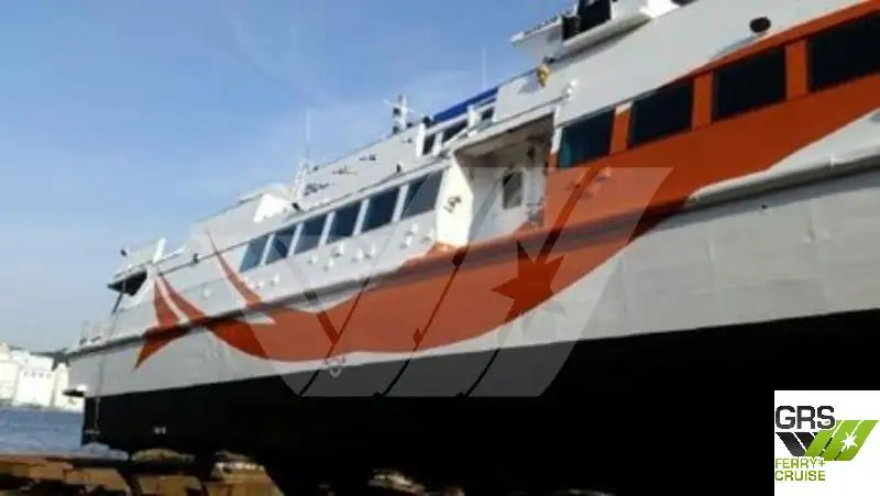 Kapal penumpang untuk dijual