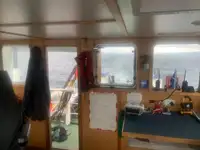 Kapal kerja untuk dijual