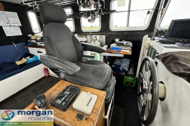 Kapal kerja untuk dijual