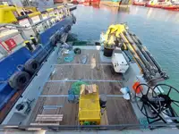 Kapal kerja untuk dijual