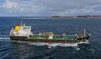 Oil/Chemical tanker untuk jualan