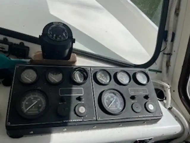 Kapal kerja untuk dijual