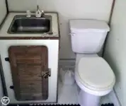 Kapal pelayaran untuk dijual