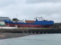 Oil/Chemical tanker untuk jualan