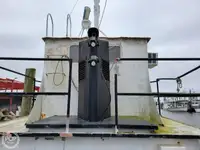 Kapal bekalan untuk dijual