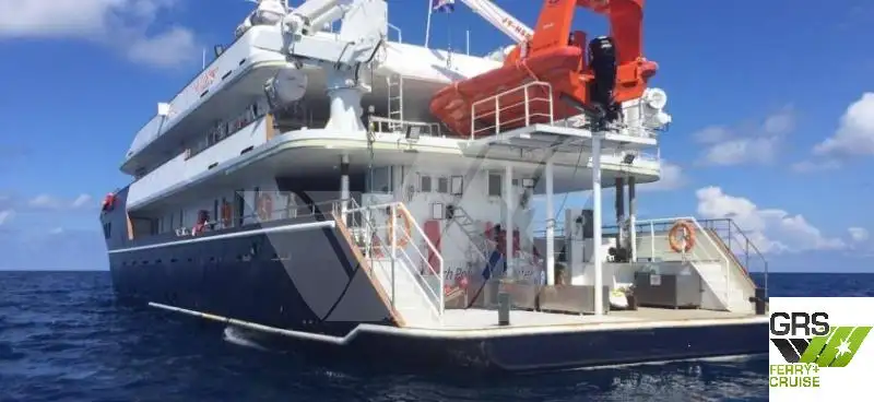 Kapal pelayaran untuk dijual