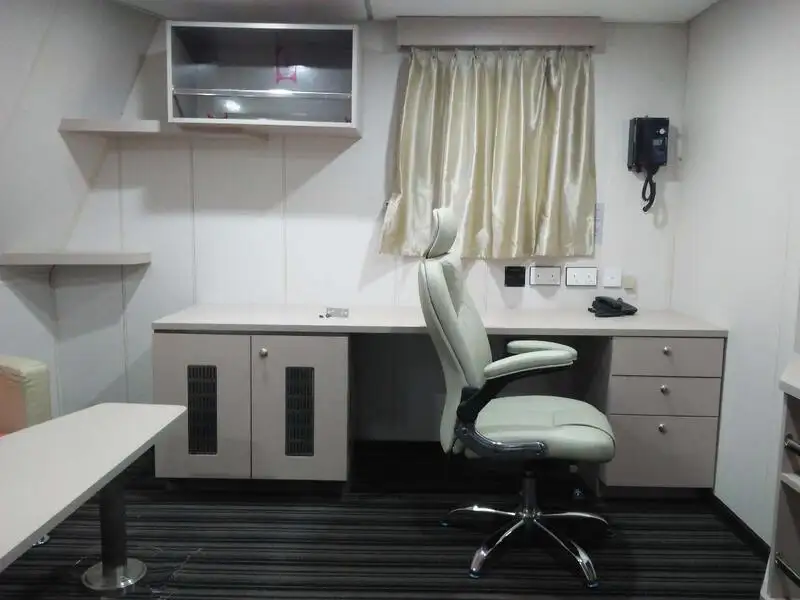 Kapal bekalan untuk dijual