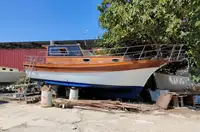 Kapal pelayaran untuk dijual