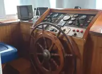 Kapal pelayaran untuk dijual