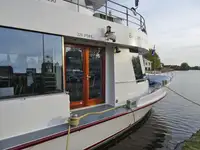 Kapal pelayaran untuk dijual