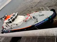 Kapal anak kapal untuk dijual