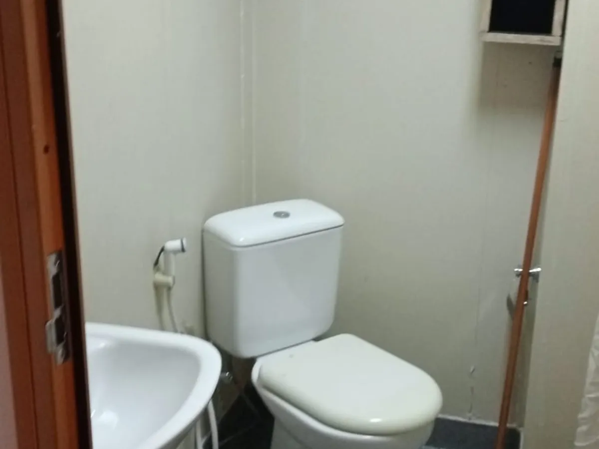 Kapal penginapan untuk dijual