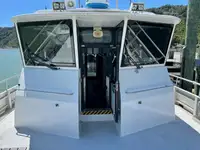 Kapal layar untuk dijual