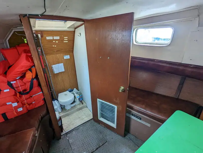Kapal kerja untuk dijual