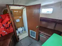 Kapal kerja untuk dijual