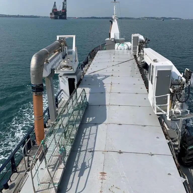 Kapal pengangkut pukal untuk dijual