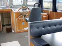 Kapal kerja untuk dijual