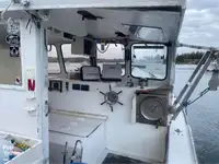 Kapal pemprosesan ikan untuk dijual