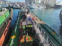 Oil/Chemical tanker untuk jualan