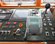 Kapal kerja untuk dijual