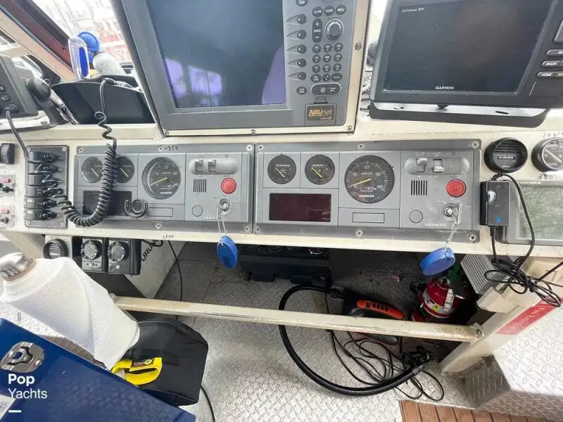 Kapal pelayaran untuk dijual