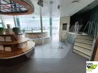 Kapal pelayaran untuk dijual