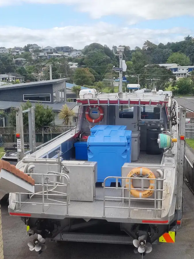 Kapal penumpang untuk dijual