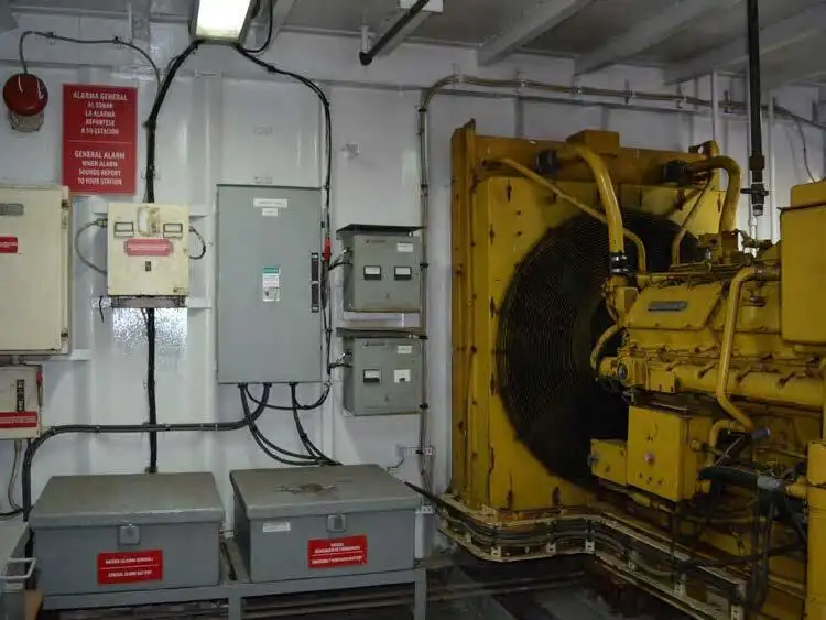 Kapal LNG untuk dijual