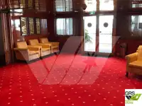 Kapal pelayaran untuk dijual