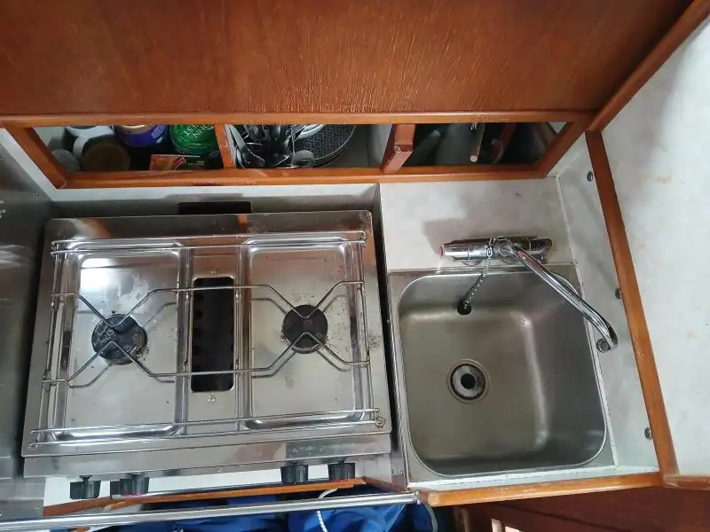 Kapal kerja untuk dijual